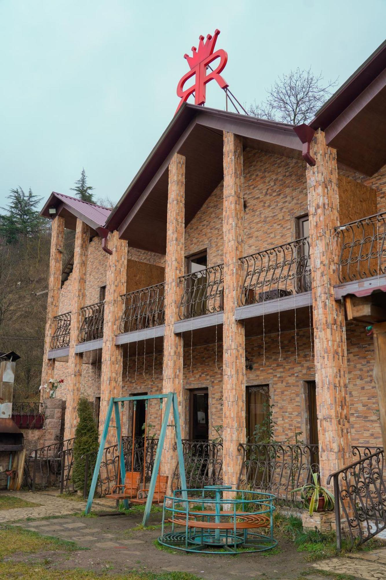 Royal Rest Townhouse Villa Dilijan Eksteriør bilde